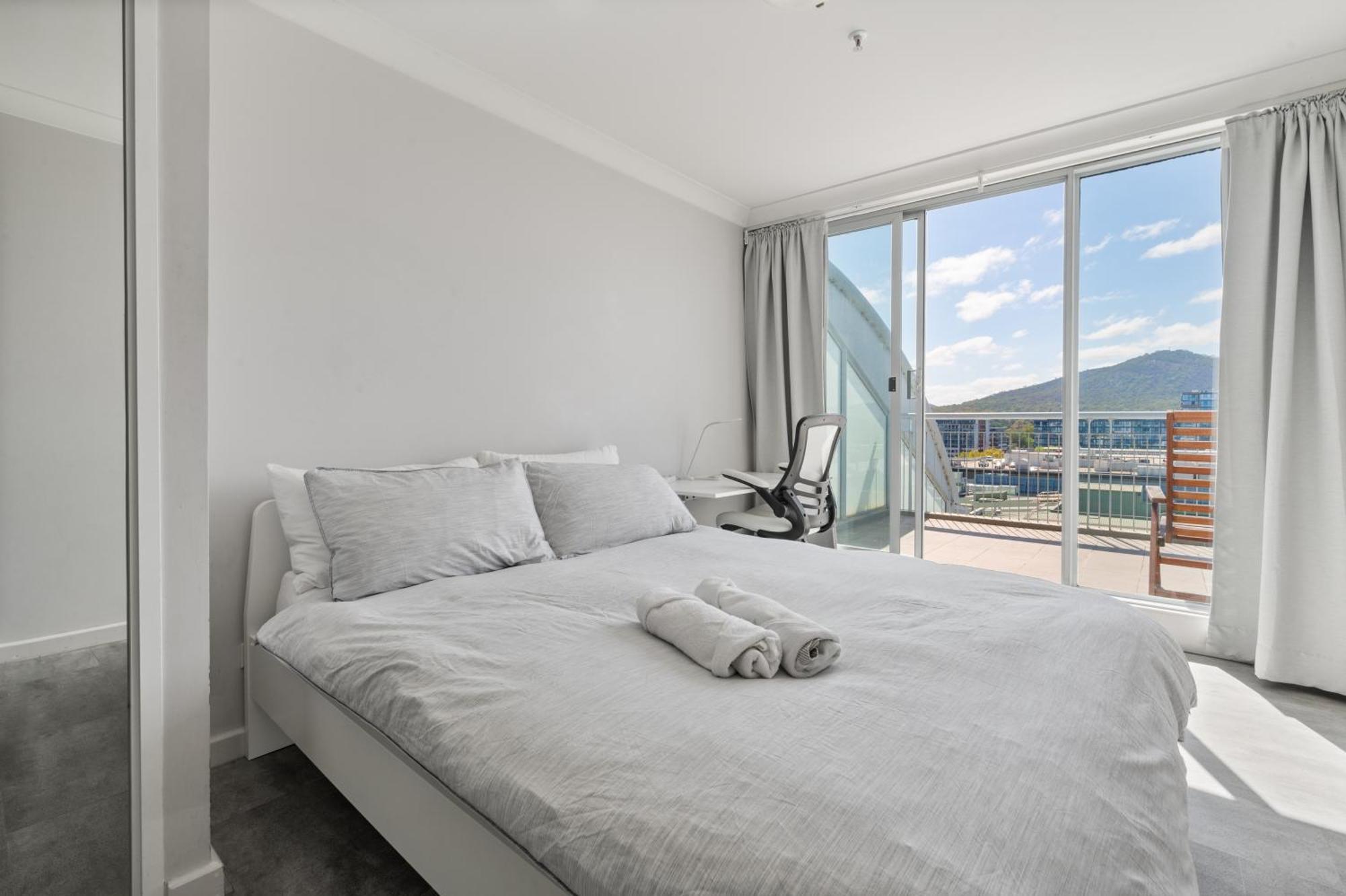 Spacious Ensuite Room In A City Centre Duplex Apartment-2 Canberra Extérieur photo